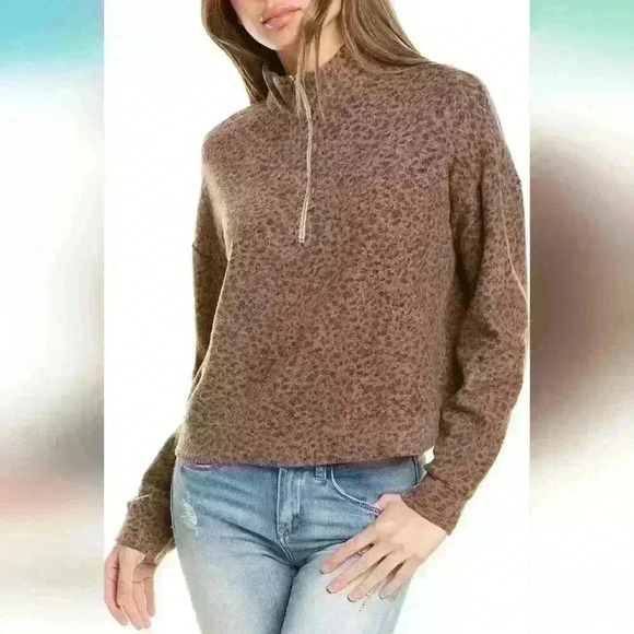 Monrow Women's Half Zip Sweatshirt - Picture 1 of 8